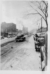Downtown late 30s, early 40s looking north on Washington from 5th or 6th. Identification: Muriel Versagi, Curator, Royal Oak Historical Society